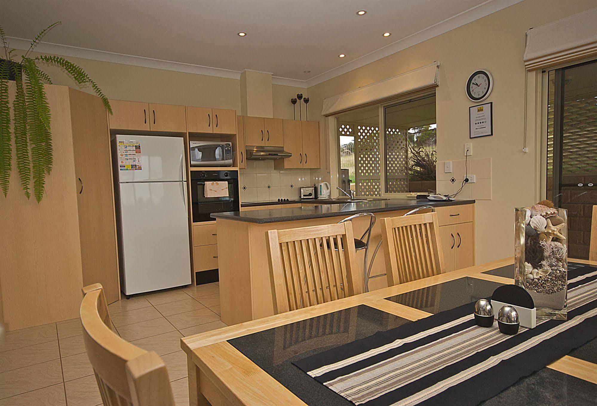 Searenity Holiday Accommodation Emu Bay Luaran gambar